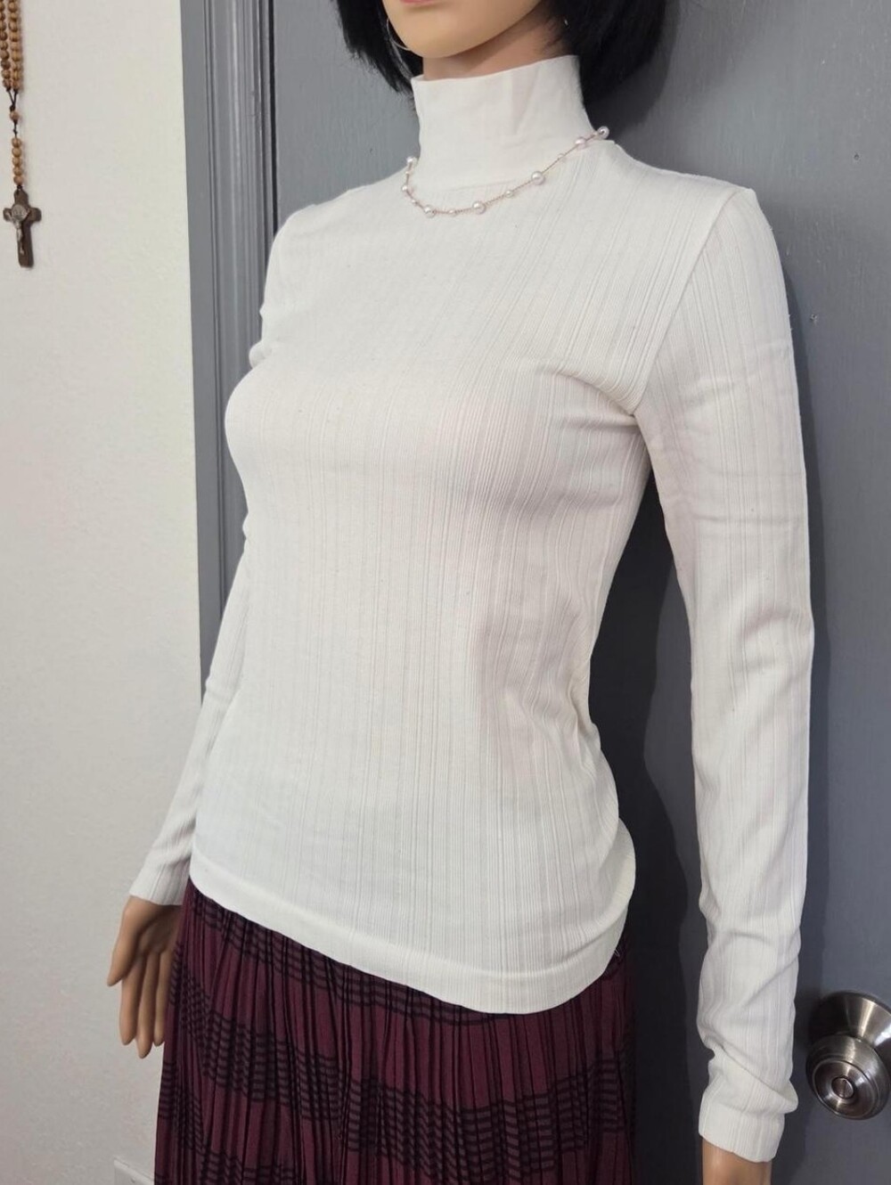 Forever 21 White Ribbed Turtleneck Long Sleeve Top Size S